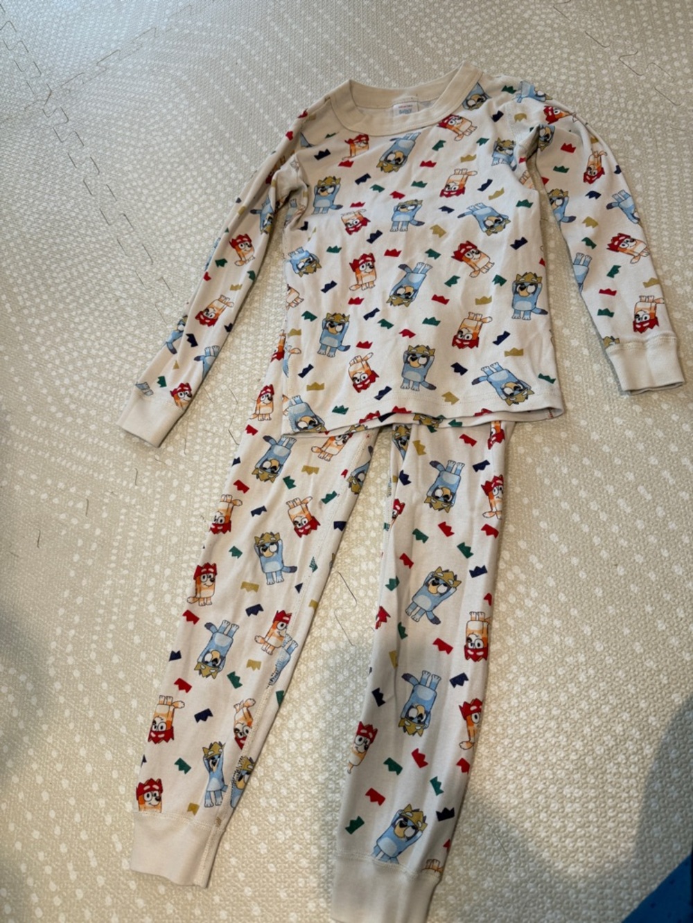 Kids Cream Long-Sleeve Bluey Print Pajama Set - Cozy Sleepwear